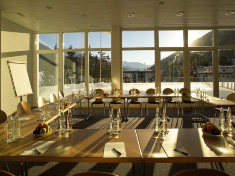 Mountain Plaza Hotel Давос Удобства фото